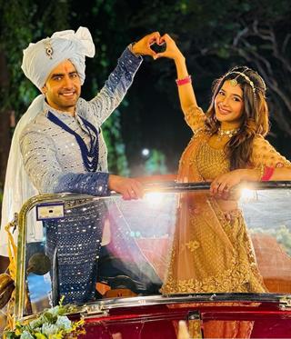 Armaan & Abhira from Yeh Rishta Kya Kehlata Hai latest picture from the upcoming episode  thumbnail