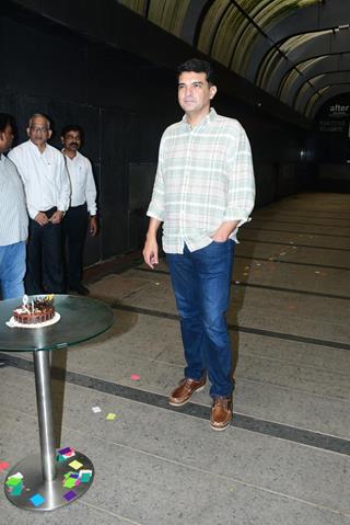 Siddharth Roy Kapur snapped cutting his birthday cake thumbnail