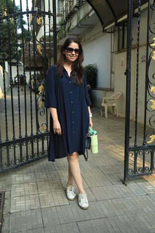 Bhavana Pandey, Mahdeep Kapoor and other celebs snapped in the city  thumbnail