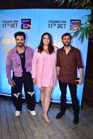 Rithvikk Dhanjani, Anjali Anand and other celebs snapped at the special screening of ‘Raat Jawaan Hai’ thumbnail