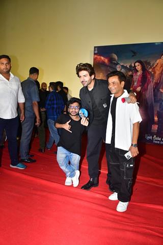 Kartik Aaryan, Vidya Balan, Triptii Dimri and other celebs snapped at the trailer launch of ‘Bhool Bhulaiyaa 3’ at Raj Mandir in Jaipur thumbnail