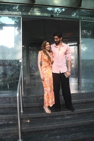 Nikki Tamboli, Arbaz Patel and other celebs snapped in the city thumbnail