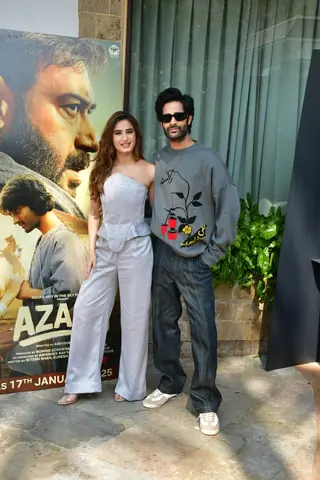 Aaman Devgan & Rasha Thadani snapped promoting their upcoming film 'Azaad' Thumbnail