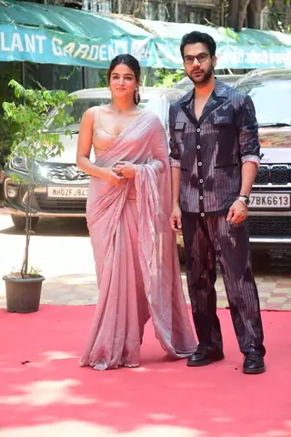 Rajkummar Rao and Wamiqa Gabbi snapped promoting their upcoming film Bhool Chuk Maaf  in National college Thumbnail