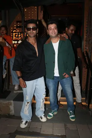Ahaan Panday, Aneet Padda, Pulkit Samrat and Varun Sharma Snapped in the city  Thumbnail