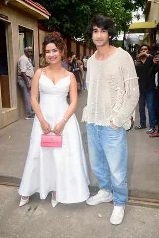 Shantanu Maheshwari & Avneet Kaur spotted at Lala Lajpat Rai College for song release 'Bade Din Huye' thumbnail