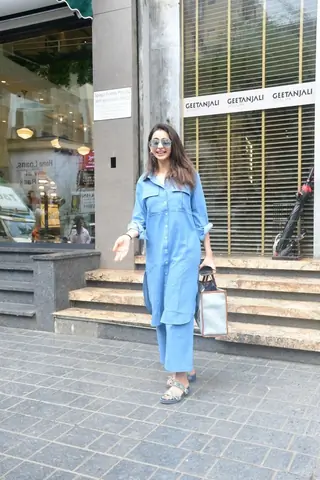 Samantha Ruth Prabhu and Rakul Preet Singh snapped in the city thumbnail