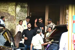 Rohit Sharma and Karan Johar snapped at Kalina Airport thumbnail