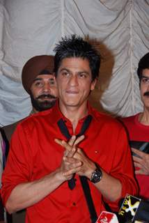 Shah Rukh Khan with Khichdi team