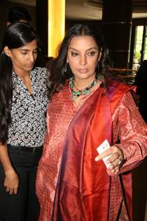 Shabana Azmi at Ek Jodi Kapada press meet at Novotel