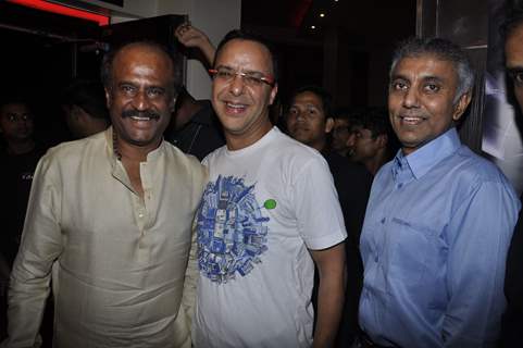 Rajinikanth and Vidhu Vinod Chopra at Robot premiere at PVR