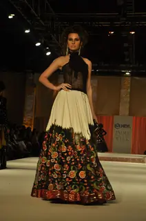 Model on the ramp for designer Rohit Bal Collection at HDIL day 3