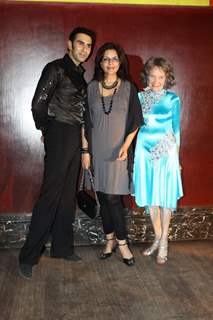 Zeenat Aman at Sandeep Soparkar's International Dance day at Enigma