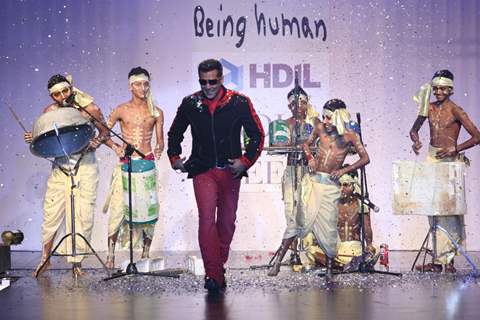 Salman Khan in Being Human show at HDIL India Couture Week 2010