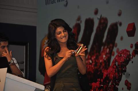 Priyanka Chopra unveils the new Nokia N8