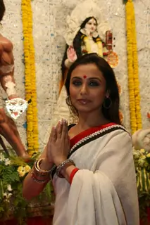 Rani Mukherjee at Durga puja at Santacruz