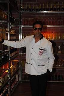 Akshay Kumar on the set of Amul Master Chef India