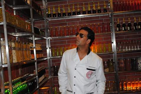 Akshay Kumar on the set of Amul Master Chef India