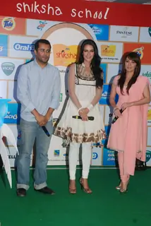 Neha Dhupia, Minissha Lamba, Chetan Bhagat at P&G Shiksha event closure in Chakala