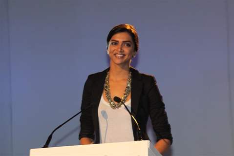 Deepika Padukone launches Blackberry Torch smart phone