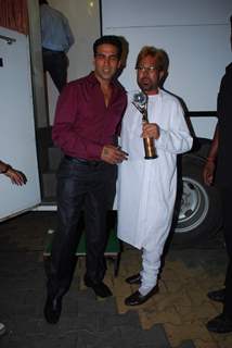 Akshay Kumar and Rajesh Khanna at the Zee TV Diwali show