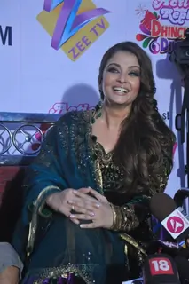 Aishwarya Rai at the Zee TV Diwali show