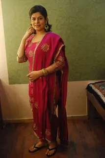 Nupur Alankaar in Chand Chupa Badal Mein