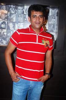 Ravi Kissen at Premiere of Dus Tola at Cinemax, Mumbai