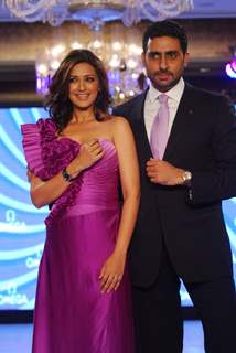 Abhishek and Sonali Bendre at Omega watches fashion show, Taj Hotel