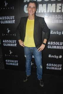 Rocky S 'Absolut Glimmer' Bash