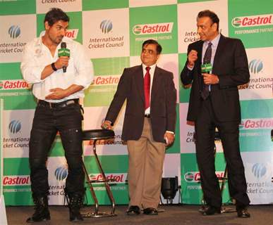 John Abraham and Ravi Shastri at Castrol-ICC World Cup Event at Mumbai