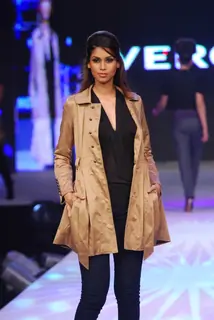 Models on Vero Moda show at Mahalaxmi race course