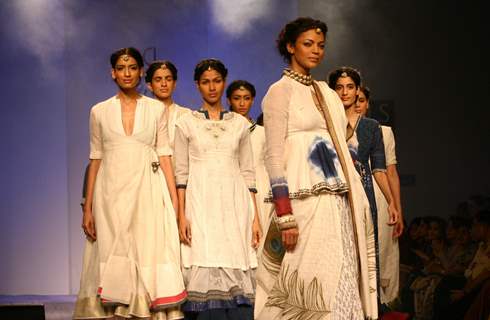 Models showcasing  designer Anju Modi's  creations at the Wills Lifestyle India Fashion Week-Spring summer 2011,in New Delhi on Sunday