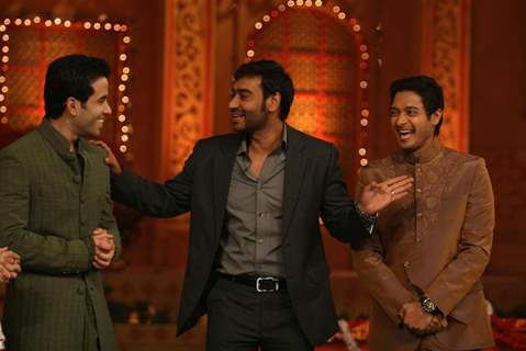 Cast of Movie Golmaal 3 on the sets of Colors Diwali show