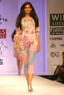 A model showcasing a designer Pashma's creation at the Wills Lifestyle India Fashion Week-Spring summer 2011, in New Delhi on Tuesday 26 Oct 2010