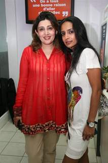 Suchitra Pillai in Jeetendra launches 5 a sec french laundry