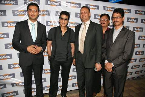 Jeetendra launches 5 a sec french laundry