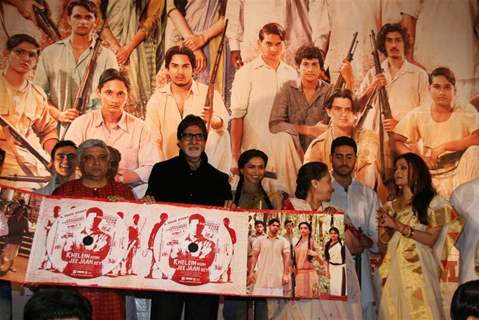 Bachchan Family at Audio release of 'Khelein Hum Jee Jaan Sey'