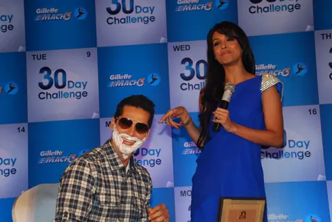 Malaika Arora Khan makes Dino and Ritwik shave at Gillete 30 day challenge event at Taj President