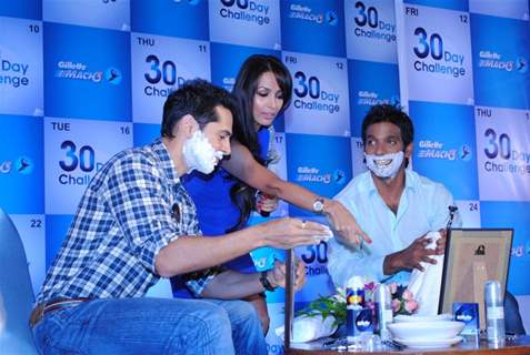 Malaika Arora Khan makes Dino and Ritwik shave at Gillete 30 day challenge event at Taj President