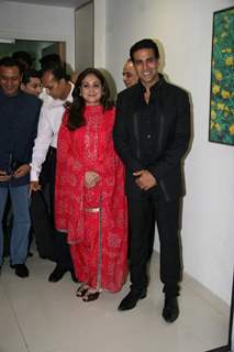 Anil Ambani, Tina Ambani and Akshay Kumar at Dhirubai Ambani Hospital to Launch Centre for Sport Medicine at Ambani Hospital