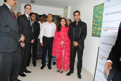 Anil Ambani, Tina Ambani and Akshay Kumar at Dhirubai Ambani Hospital to Launch Centre for Sport Medicine at Ambani Hospital