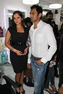 Sania Mirza and Shoaib Malik at Manzoor Khan make-up lounge launch at Malad