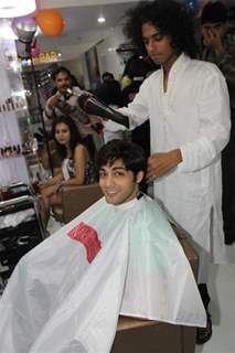 Manzoor Khan make-up lounge launch at Malad