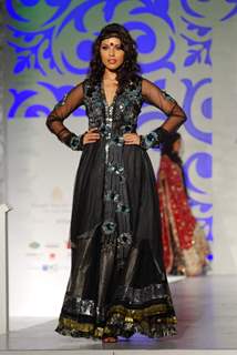 Model Walks for designers Mona Pali at Aamby Valley India Bridal Week day 3