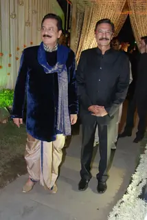 Suresh Oberoi with Sahara Company owner at Vivek Oberoi's wedding reception at ITC Grand Maratha