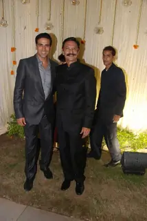 Suresh Oberoi and Akshay Kumar at Vivek Oberoi's wedding reception at ITC Grand Maratha