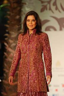 Zeenat Aman Walks for fashion designer Riyaz Ganji at Aamby Valley Indian Bridal Week day 4