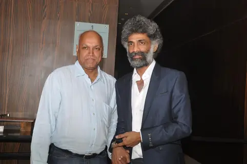 Makrand Deshpande at Music release of 'Shahrukh Bola Khoobsurat Hai Tu'