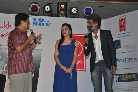 Makrand Deshpande and Jagjit Singh at Music release of 'Shahrukh Bola Khoobsurat Hai Tu'